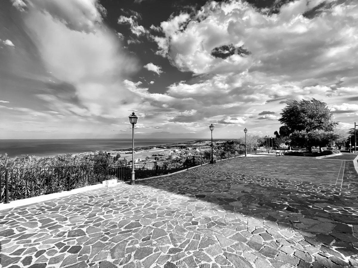 Residenza B&B VistaMare Petacciato Exterior foto