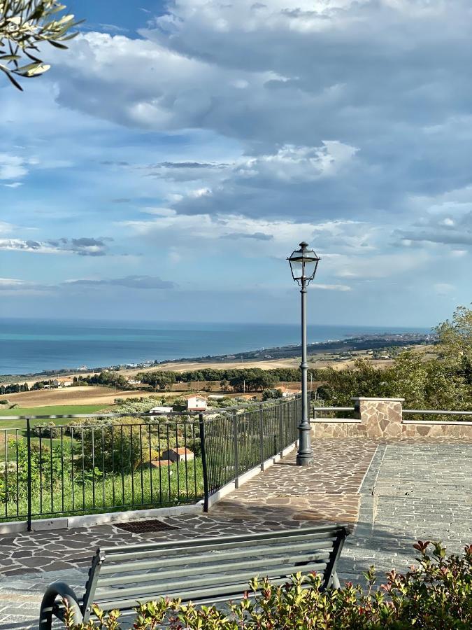 Residenza B&B VistaMare Petacciato Exterior foto
